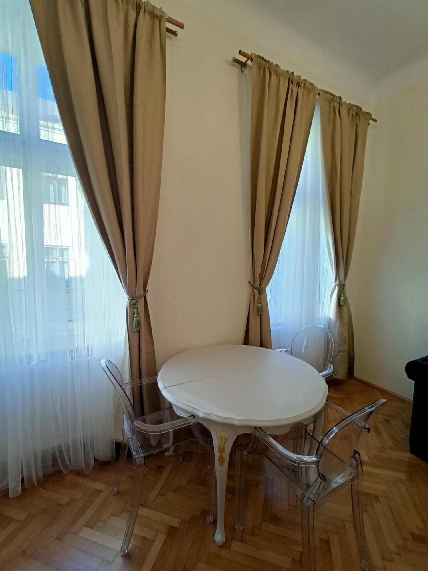 Garden Of Light Apartment Sibiu Exterior photo